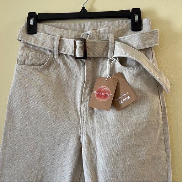 NWT Reformation Cynthia Belted High Rise Straight Jeans in Bone Cream Size 25 - Picture 6 of 16